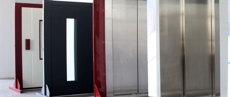 Yarı Otomatik Asansör Kapıları